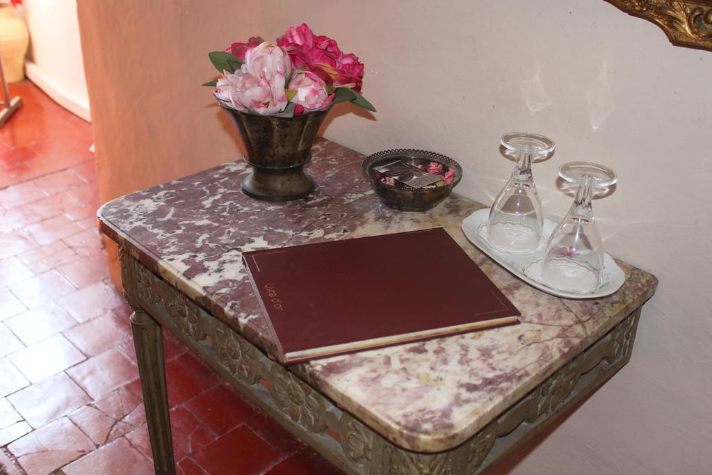 Chateau De Vedène Kamer foto