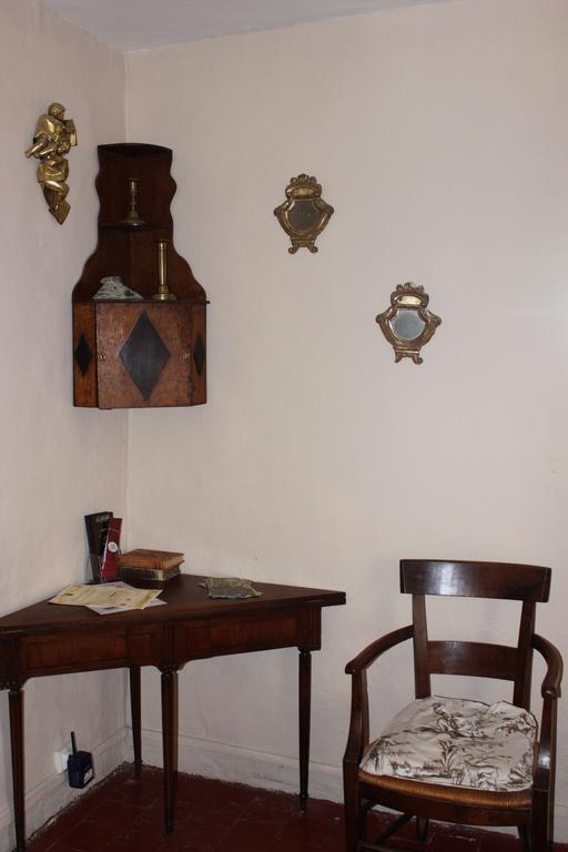 Chateau De Vedène Kamer foto